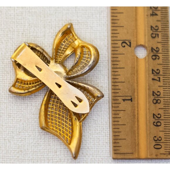 Vintage Gold Tone Geometric Ribbon Rhinestones Clip - T22 - Picture 2 of 2